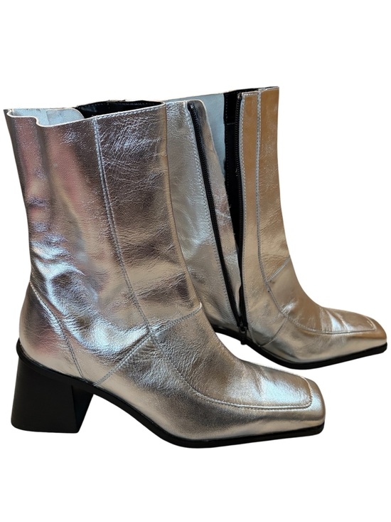 Shoes - ASOS Metallic Silver Square Toe Boots Block Heel Y2K Size 7